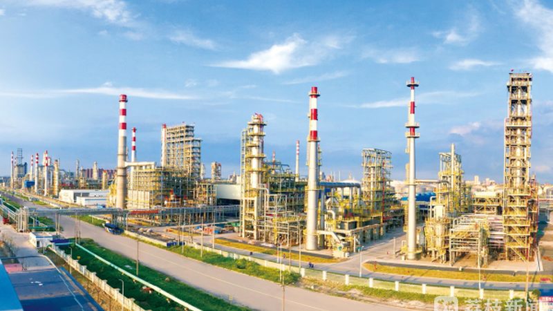 玻璃纤维复合材料：定制加工的关键因素与优势